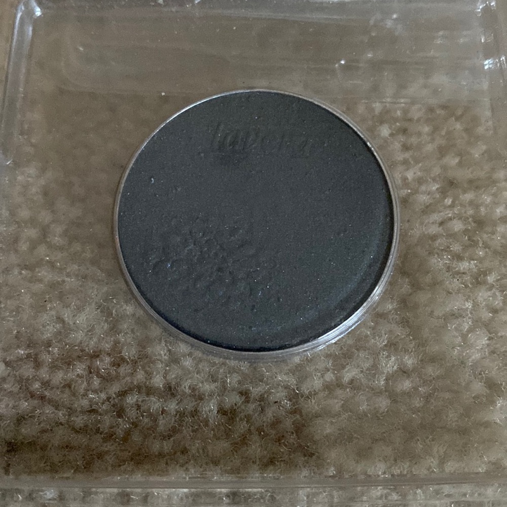 Lavera #7 Magic Gray Eyeshadow